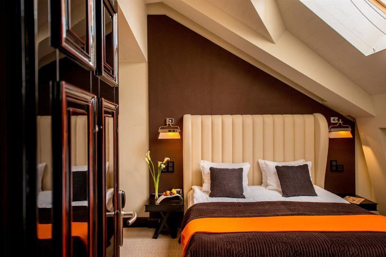 Astoria Hotel Лвив Екстериор снимка