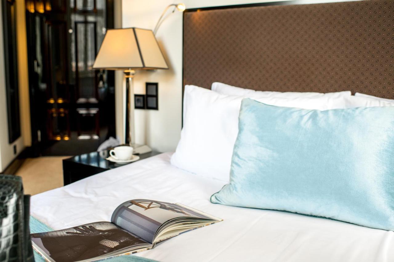 Astoria Hotel Лвив Екстериор снимка