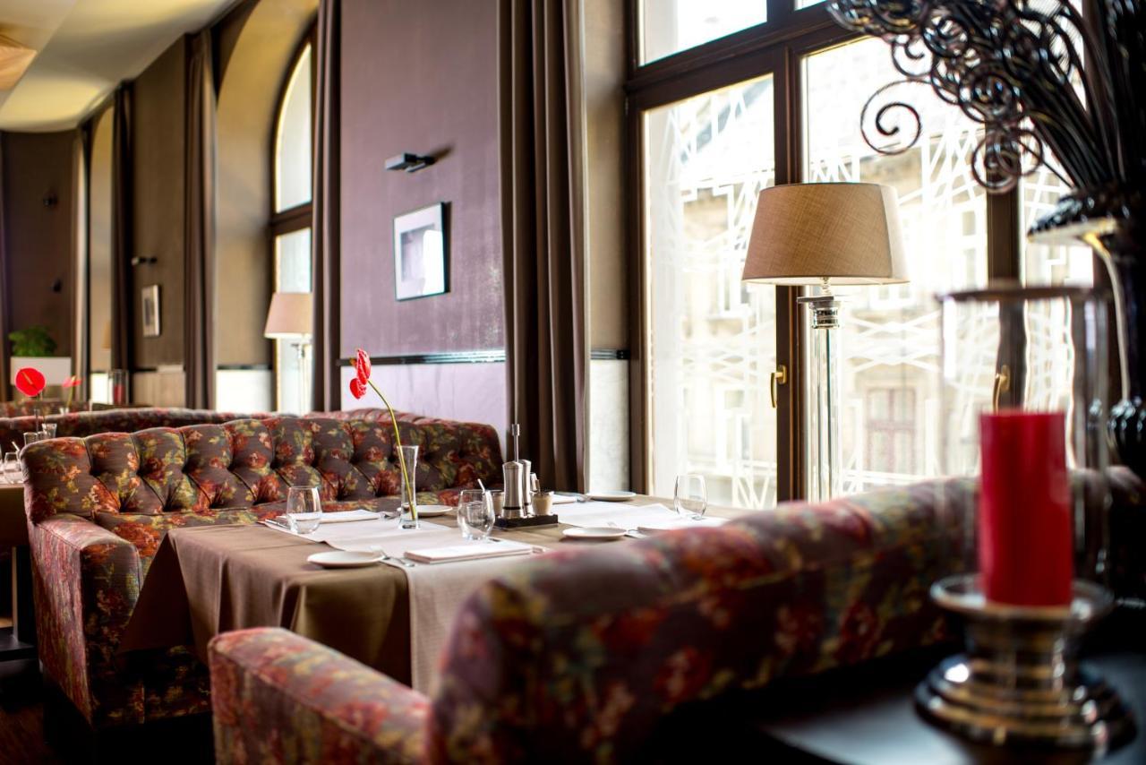 Astoria Hotel Лвив Екстериор снимка