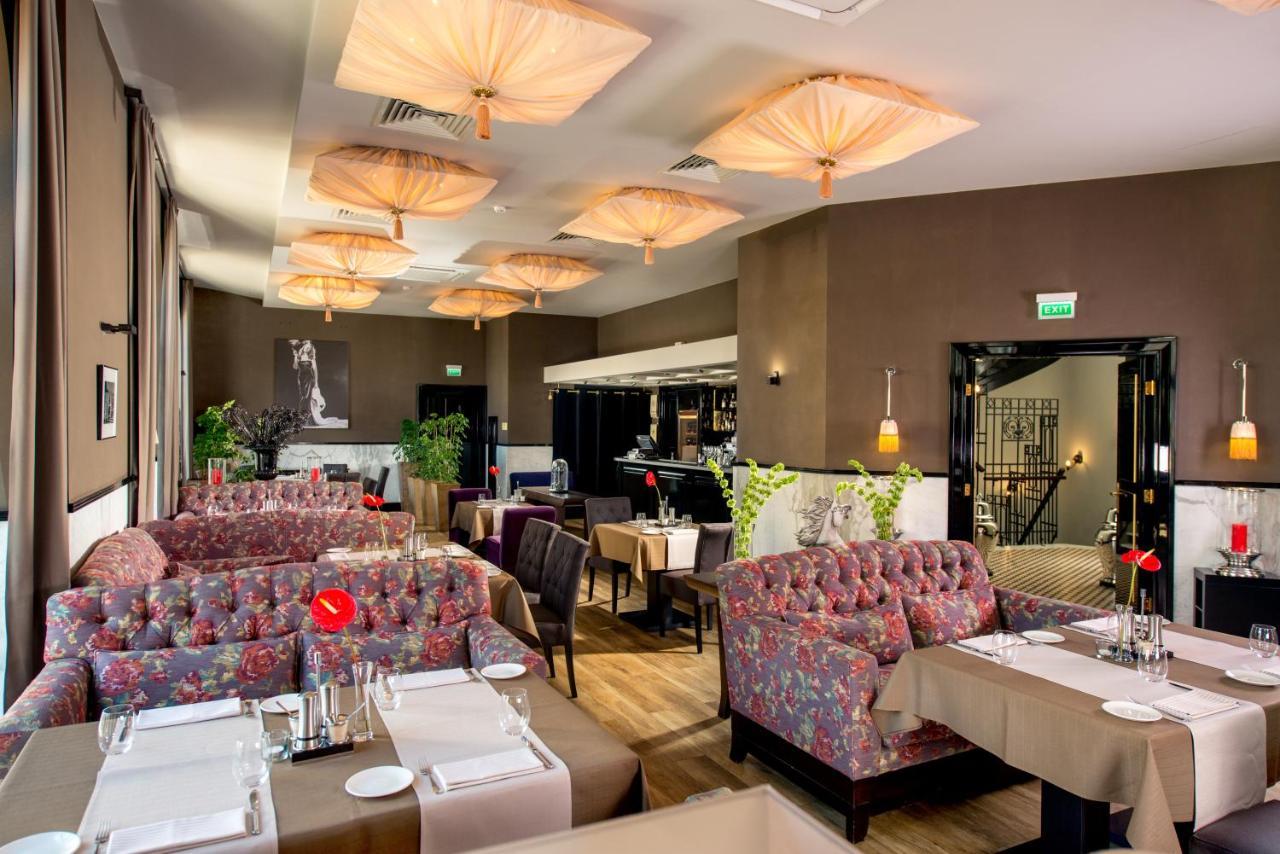 Astoria Hotel Лвив Екстериор снимка