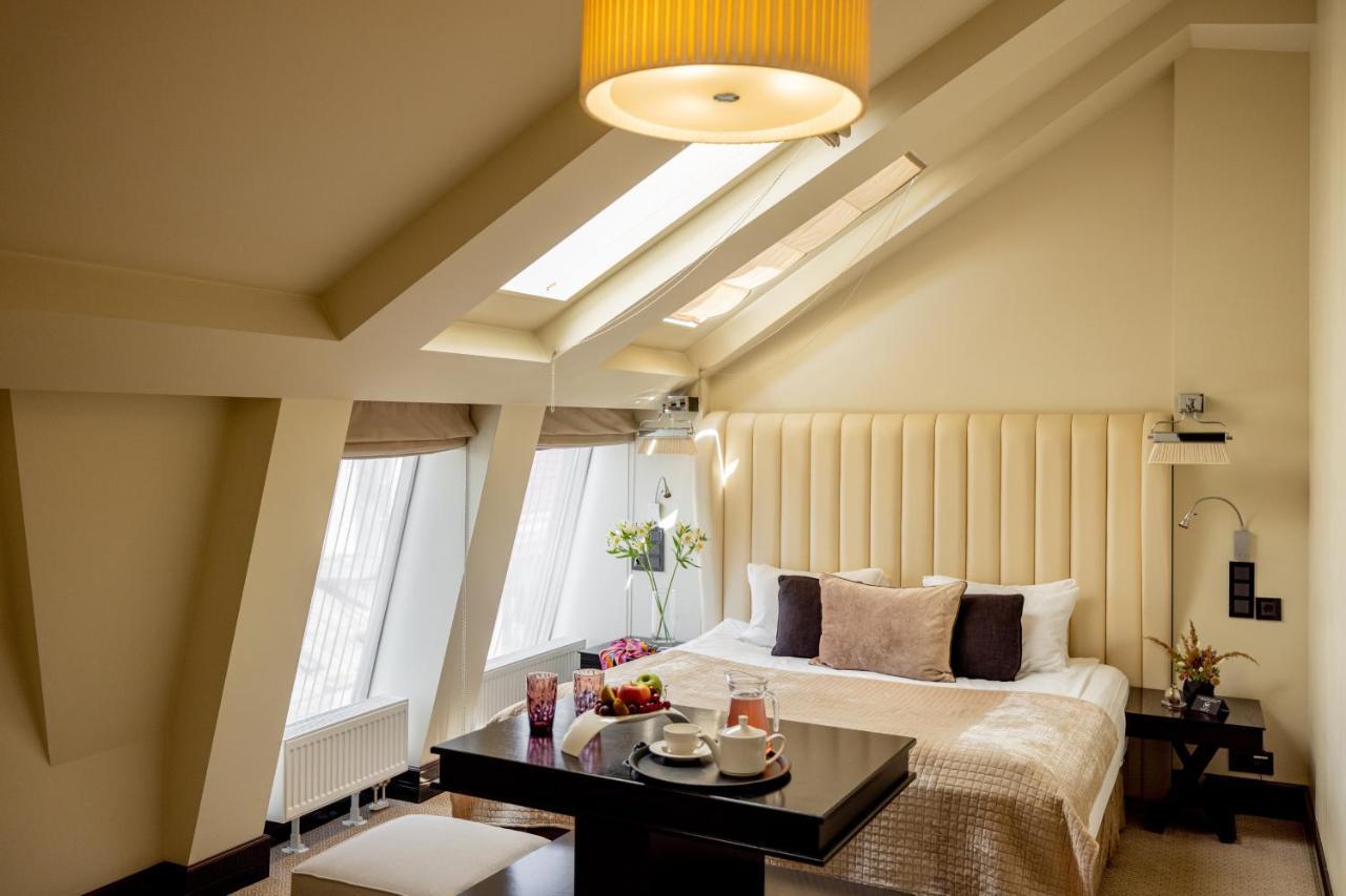 Astoria Hotel Лвив Екстериор снимка