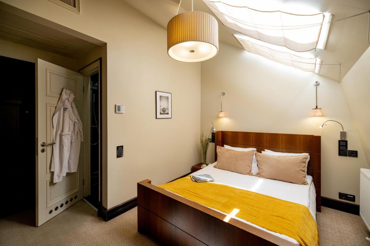 Astoria Hotel Лвив Екстериор снимка