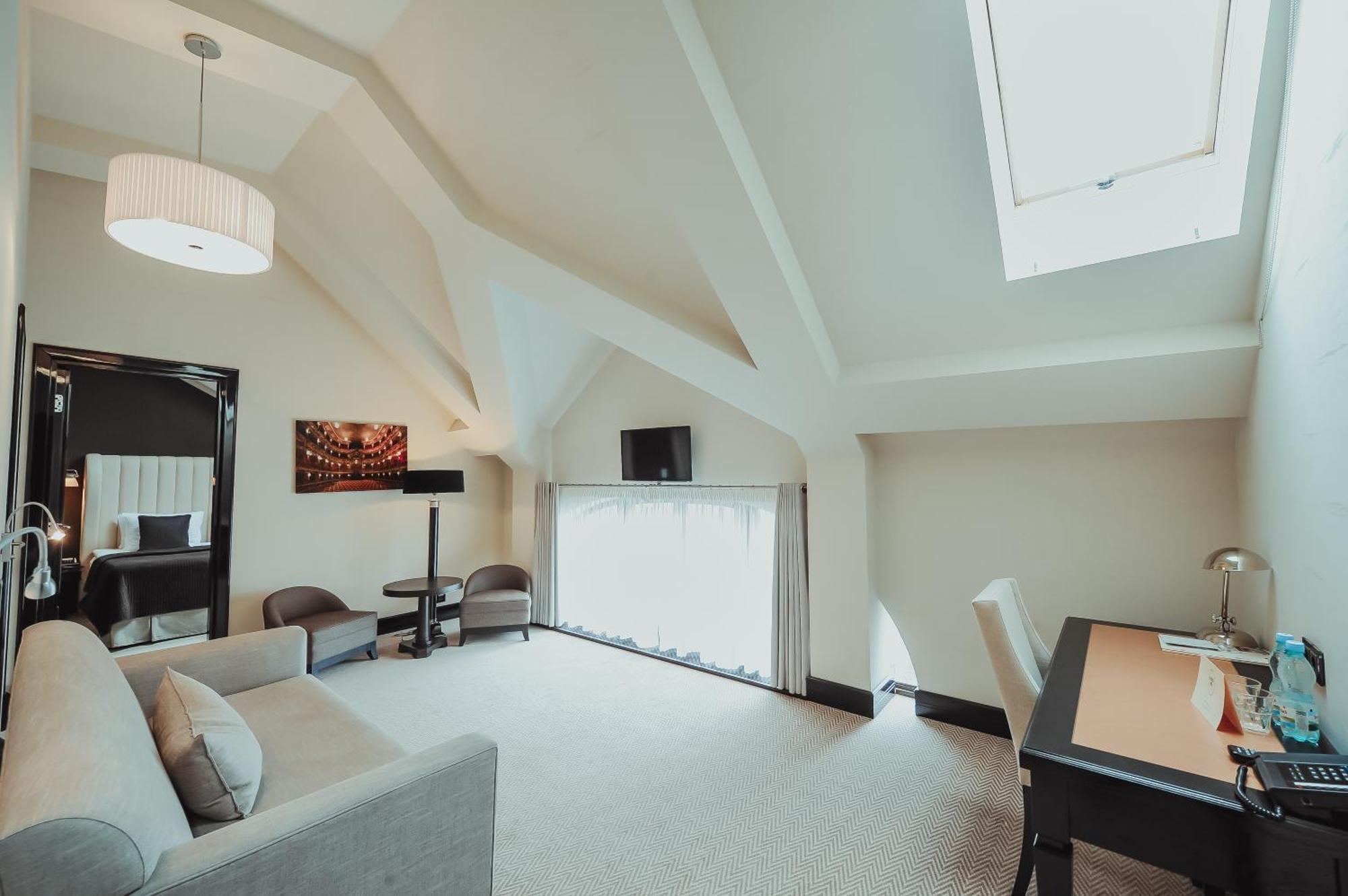 Astoria Hotel Лвив Стая снимка