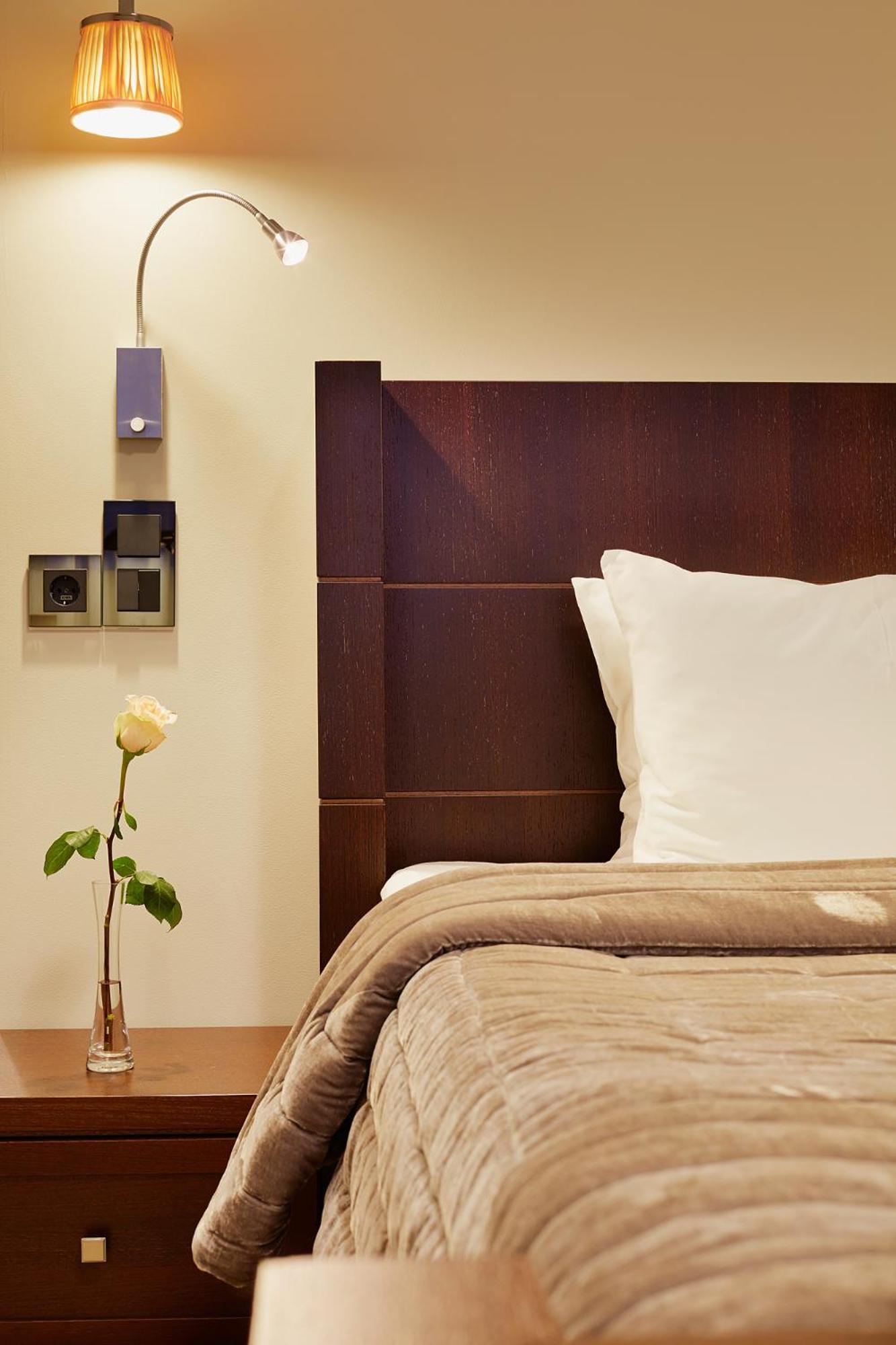 Astoria Hotel Лвив Екстериор снимка