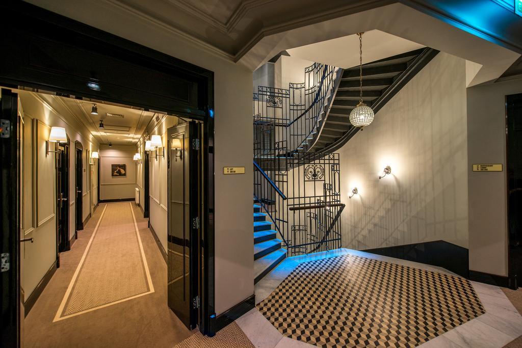 Astoria Hotel Лвив Екстериор снимка