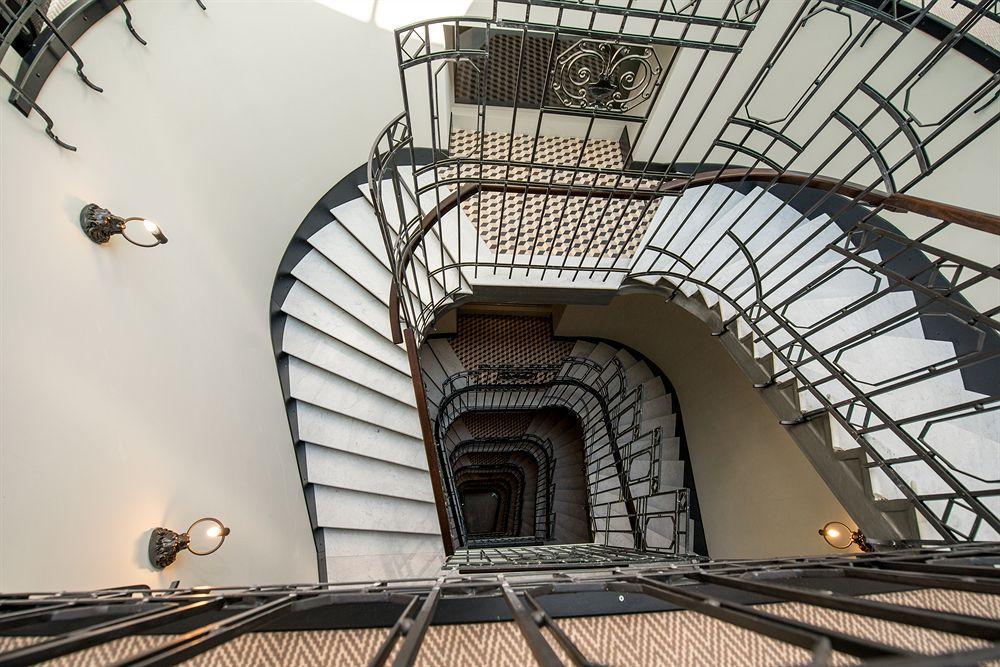 Astoria Hotel Лвив Екстериор снимка