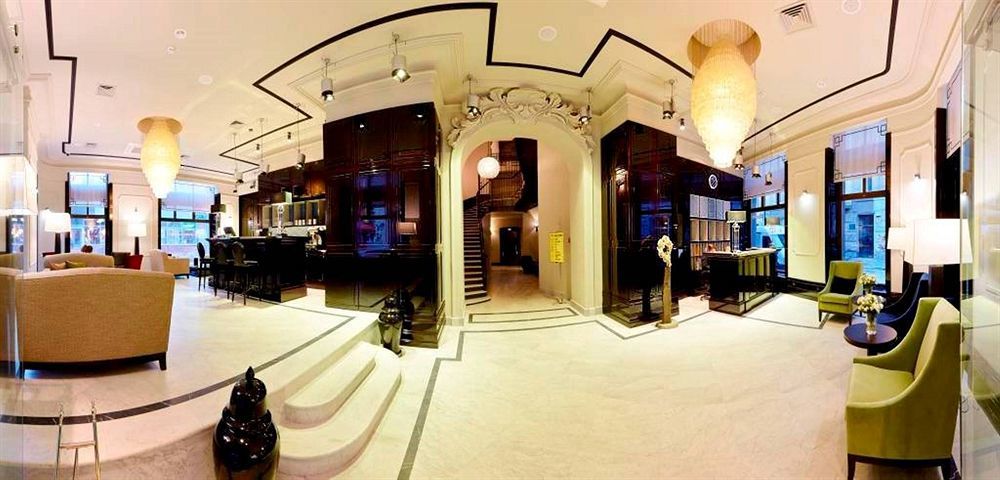 Astoria Hotel Лвив Екстериор снимка