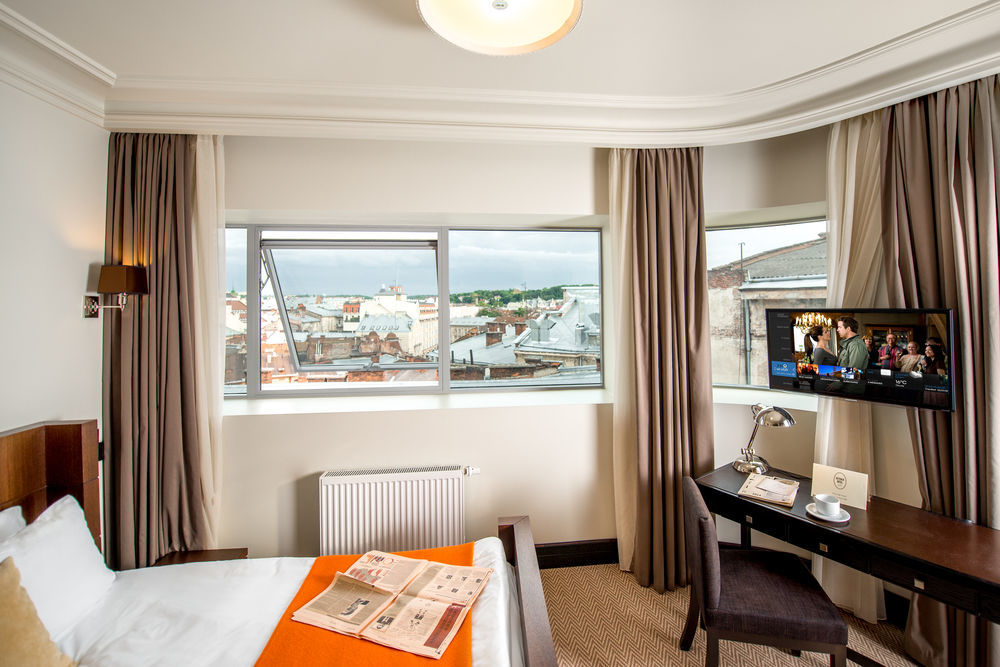 Astoria Hotel Лвив Екстериор снимка