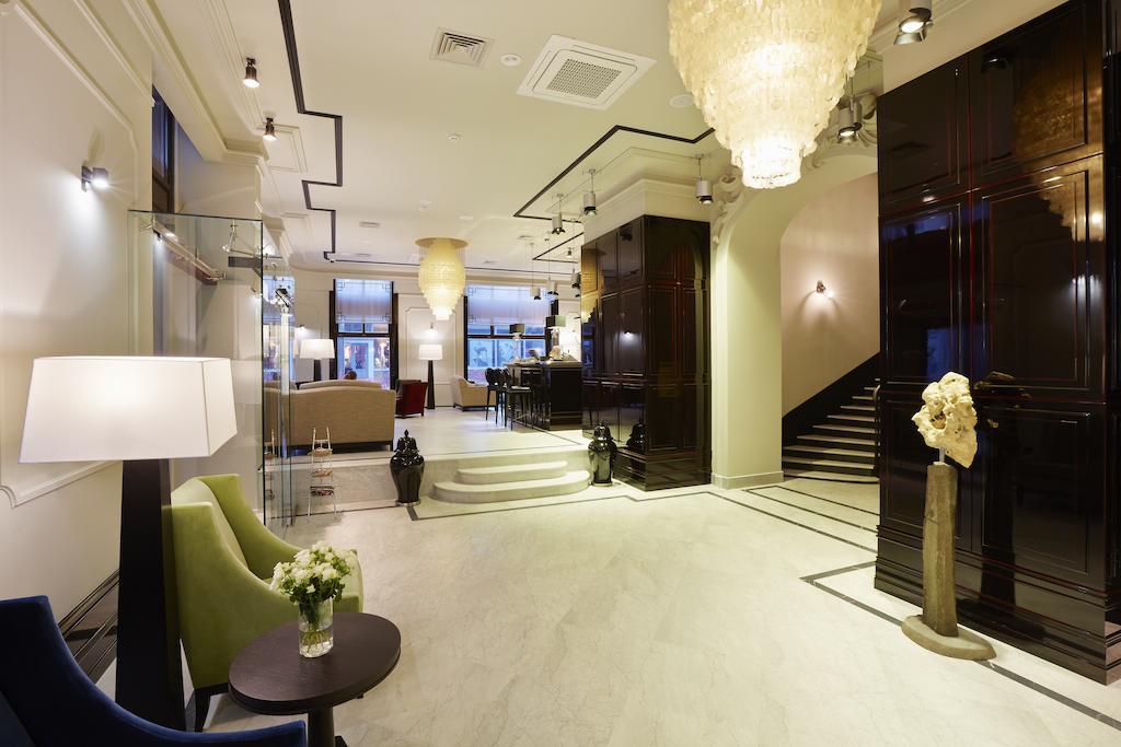 Astoria Hotel Лвив Екстериор снимка